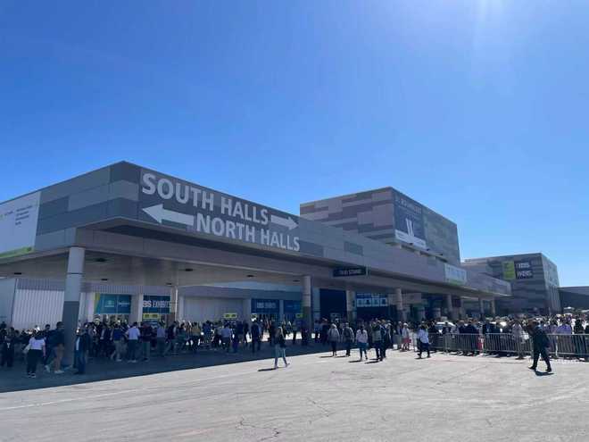 OSMO 技术硬核驱动镜显非凡实力冰球突